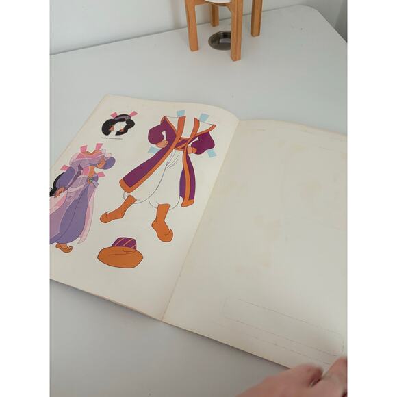 Vintage Disney Aladdin Paper Doll 1992 Golden Books NEW - Picture 5 of 10
